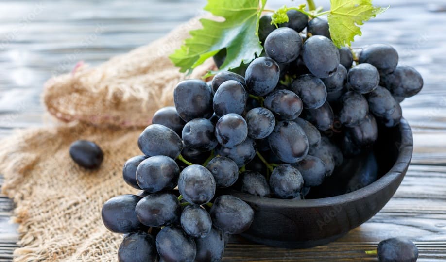 Black Grapes
