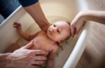 How to Give Your Newborn Baby a Bath Safely at Home?